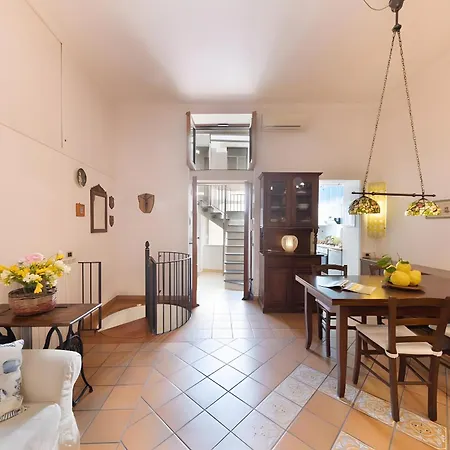 Будинок відпочинку Old Fisherman House