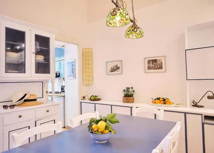 Old Fisherman House Будинок відпочинку Сорренто